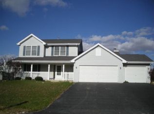 6214 Commonwealth Dr, Loves Park, IL 61111
