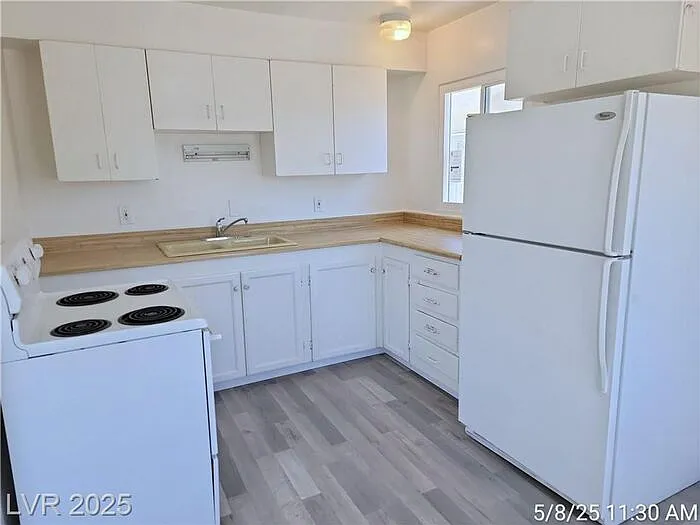 148 W Victory Rd — Photo 7