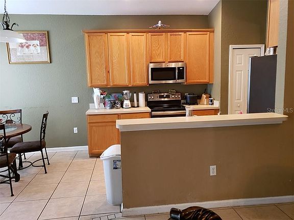 4th image of 2158 Granger Ave