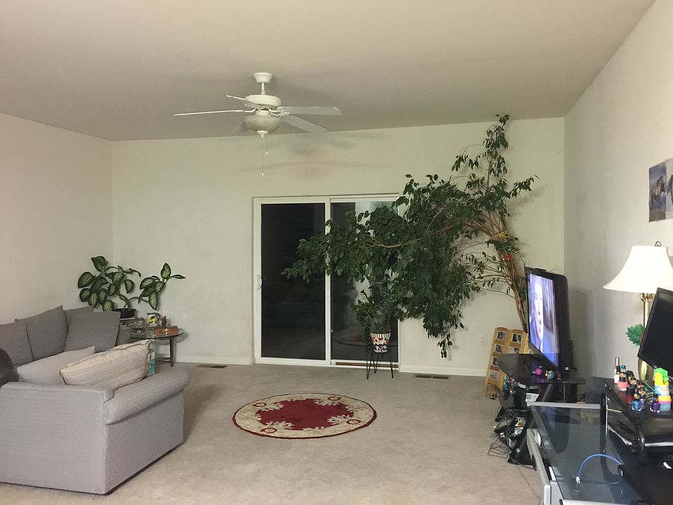 2nd image of 325 Orrcrest Dr