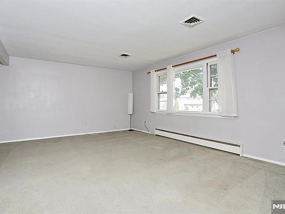 5th image of 294 Kastler Ct
