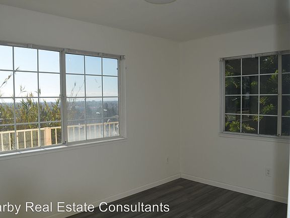 5th image of 15997 Wellington Way