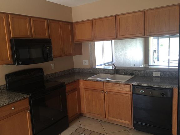 4th image of 12910 Fieldmoor Ct