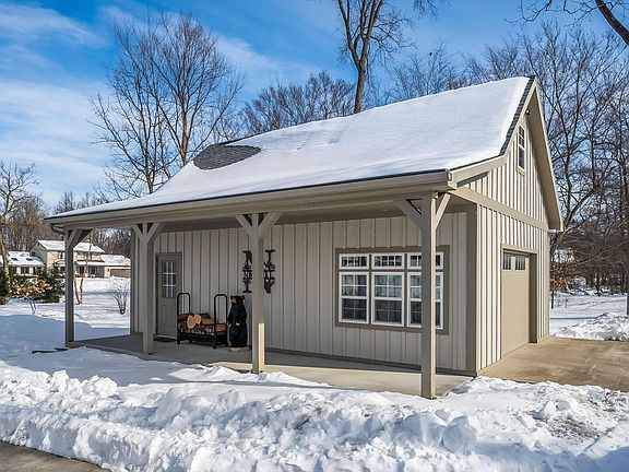 2nd image of 8176 Kennedy Rd