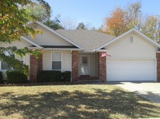 531 Butternut Ave, Republic, MO 65738