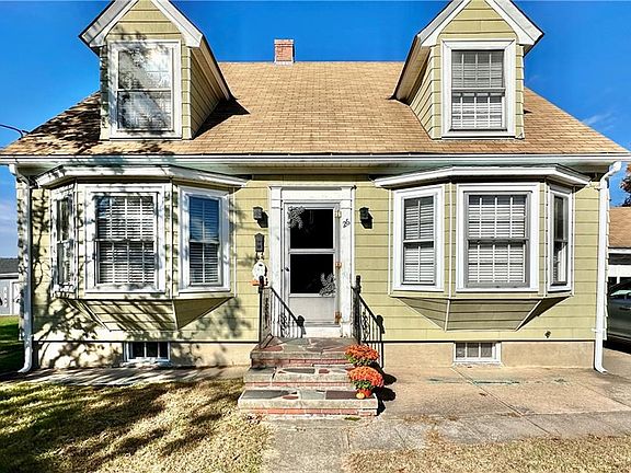 2nd image of 26 Ontario St