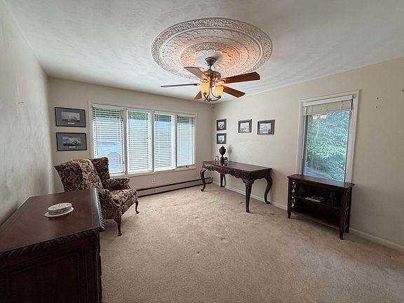 3rd image of 1051 Windfield Ln