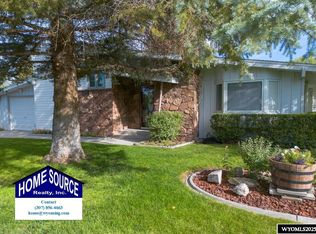 755 N 2nd St W, Riverton, WY 82501