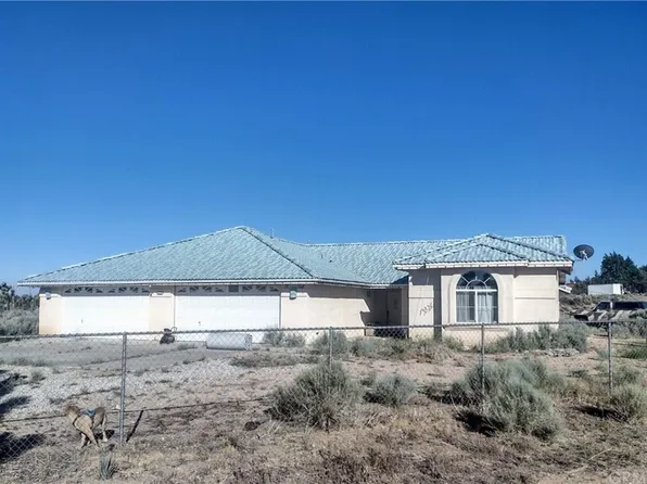 6325 Lime St, Phelan, CA 92371