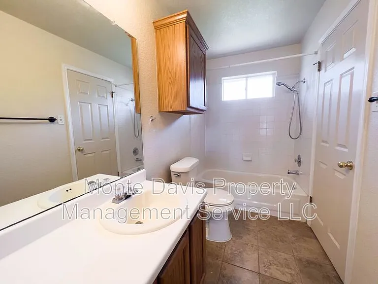 505 Shant St — Photo 13