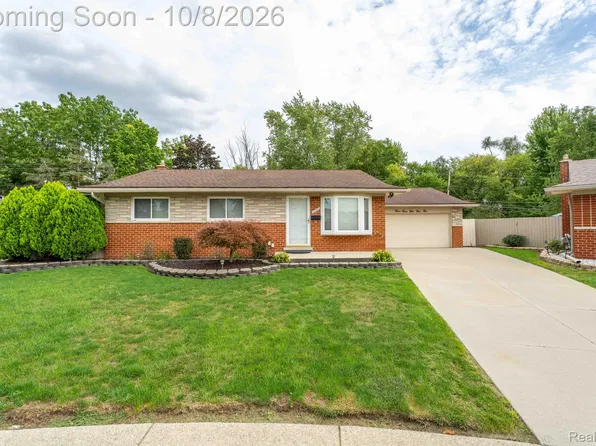 33552 Klein Cir, Fraser, MI 48026