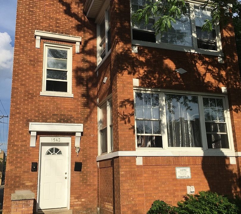 1st image of 1543 N Lorel Ave