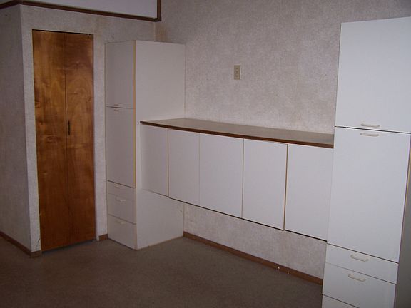 4th image of 8107E Glen Hollow Dr