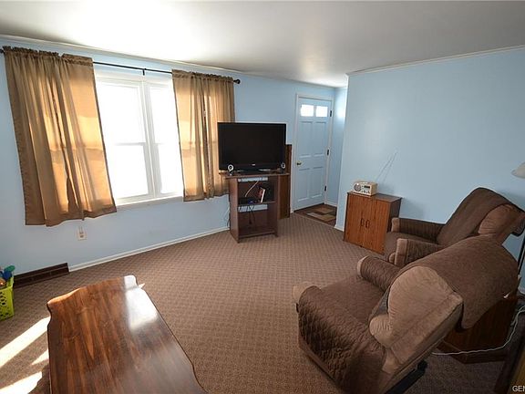 3rd image of 338 County Road 8