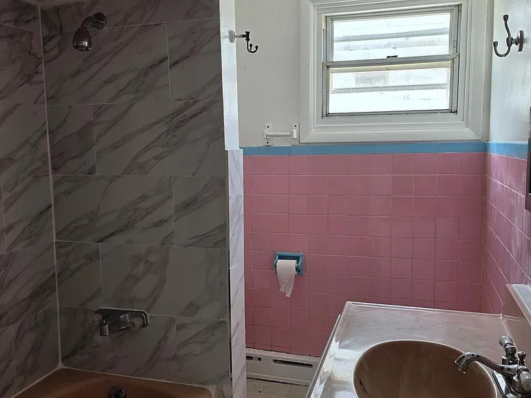 25-27 E Main St — Photo 3
