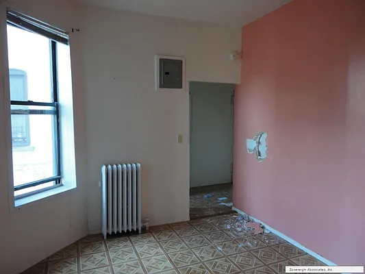 Rented by Sovereign Associates | media 25