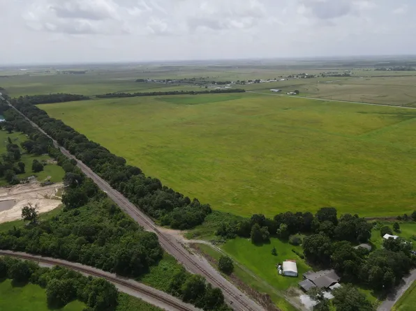 18 Highway 90, Iowa, LA 70647