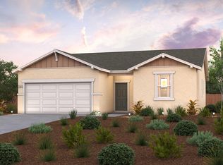 1989 E Lingo Ave, Reedley, CA 93654