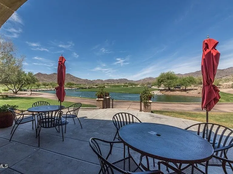 21065 W Elm Way Ct — Photo 36