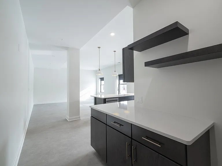 Annex Apartments — Photo 6