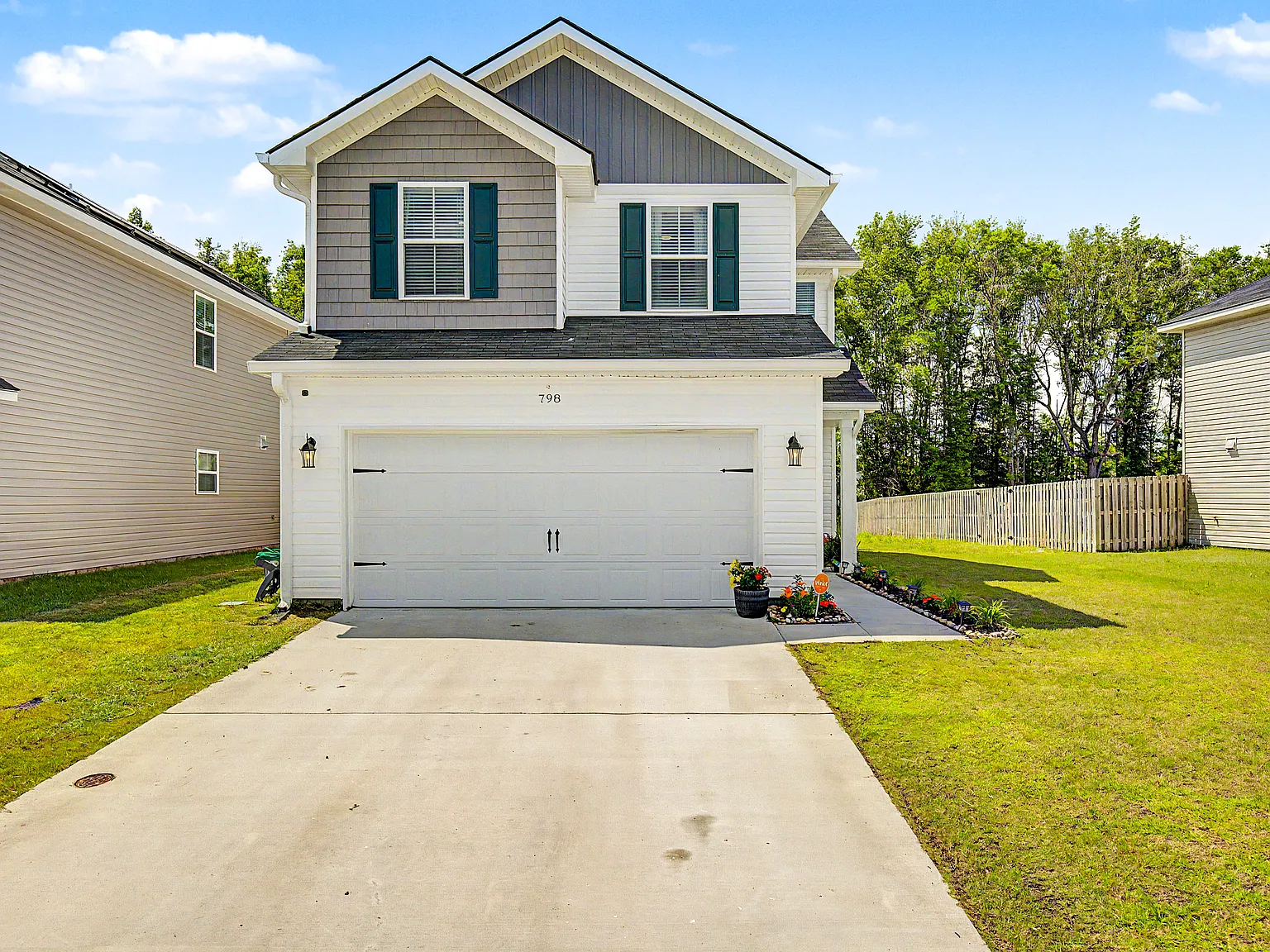 3 bed, 1458 sqft, $2,250 — Photo 1