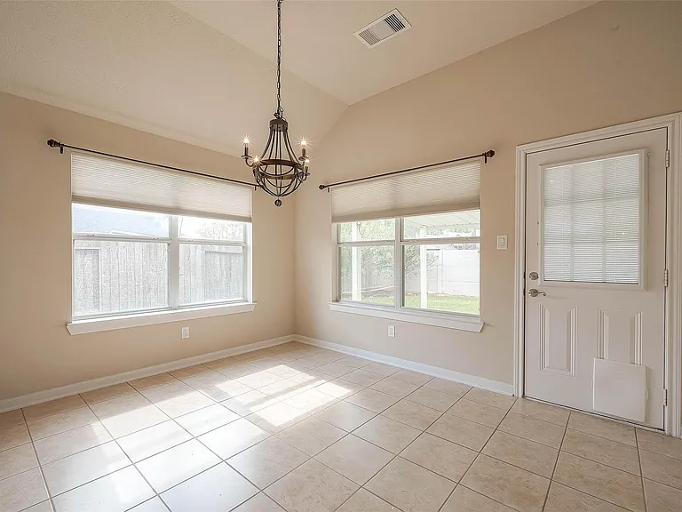 18903 Pinewood Point Ln — Photo 18