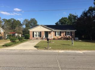 5925 Hunting Ridge Rd, Hope Mills, NC 28348