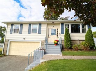 18 Meadowcrest Dr, Cumberland, RI 02864