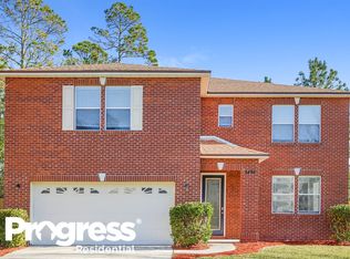 2495 Britney Lakes Ln, Jacksonville, FL 32221
