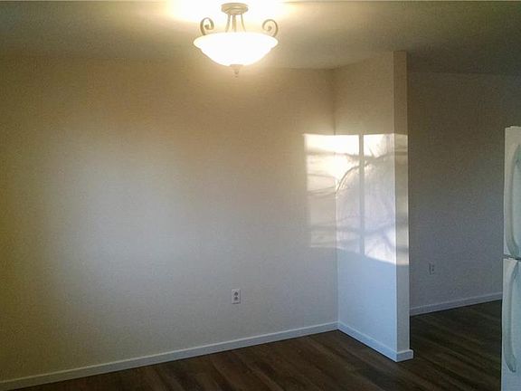 5th image of 8019 Latina Dr