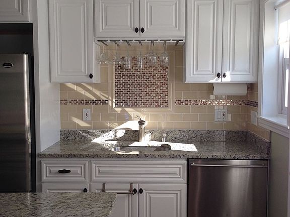 2nd image of 160 Emerson Gardens Rd #91