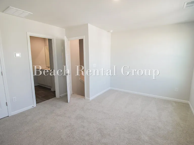 1320 Speedway St — Photo 17