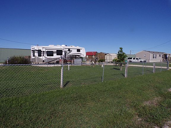 5th image of 100 W Sagebrush St