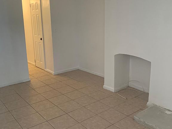 3rd image of 143 Clifton Ave Floor 1