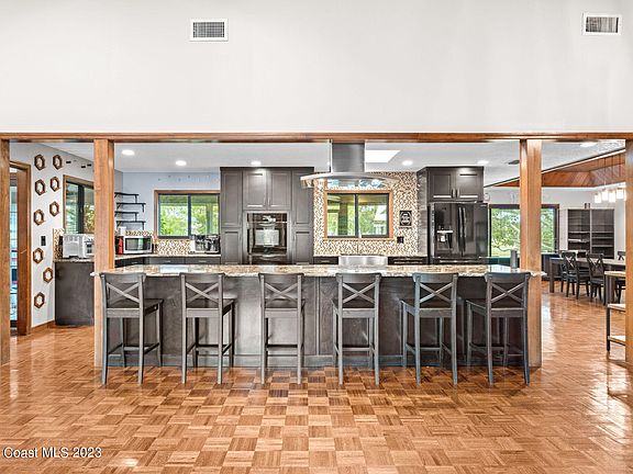 5th image of 517 La Costa Ct