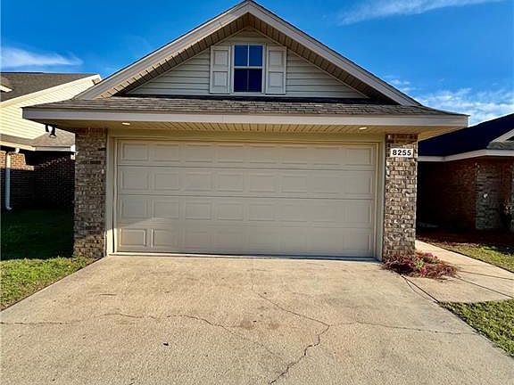 2nd image of 8255 Savage Loop