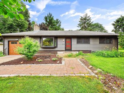 916 West Dean Avenue, Monona, WI, 53716
