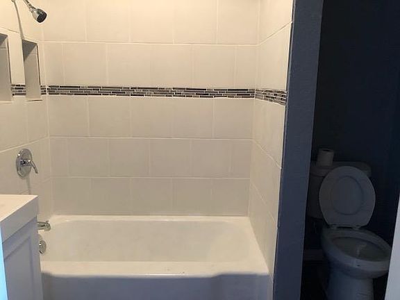 2nd Bathroom
