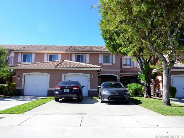 7066 SW 164th Ct, Miami, FL 33193