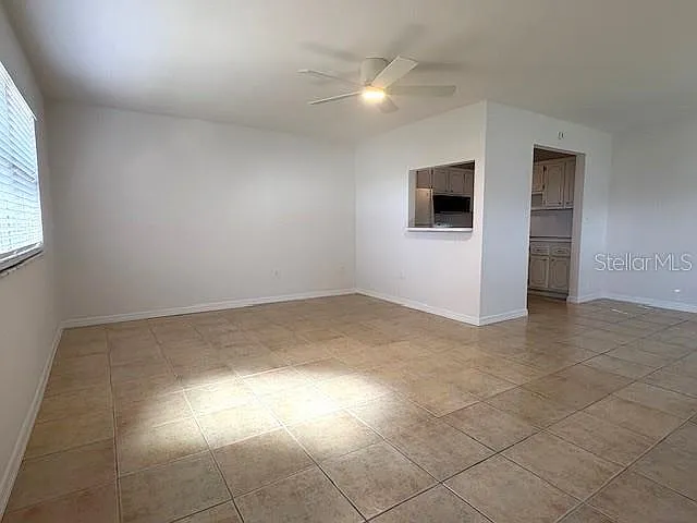 Building Photo - 201 Kings Blvd #19