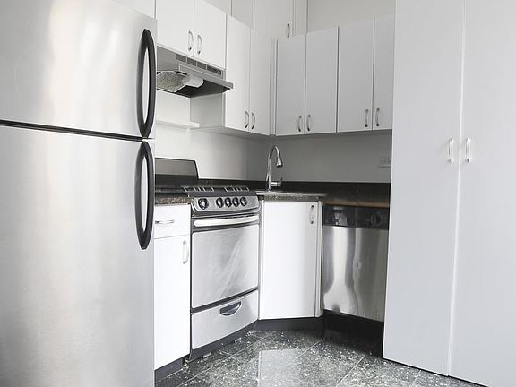 3rd image of 215 W 104th St Unit 45