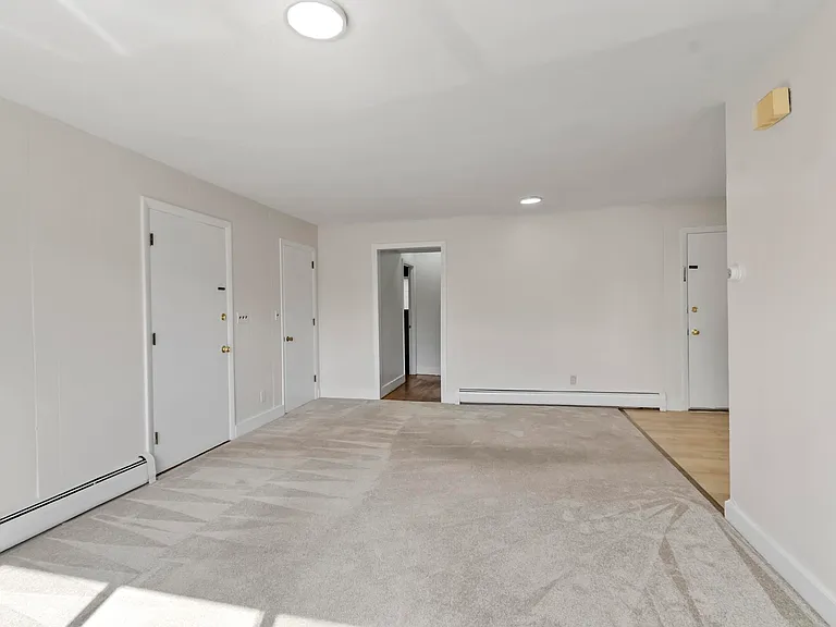 2-44 Dana St — Photo 20