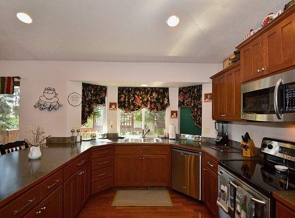 5th image of 6316 S Terre Vista St