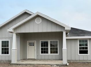 3060 Ariel Dr, Eagle Pass, TX 78852