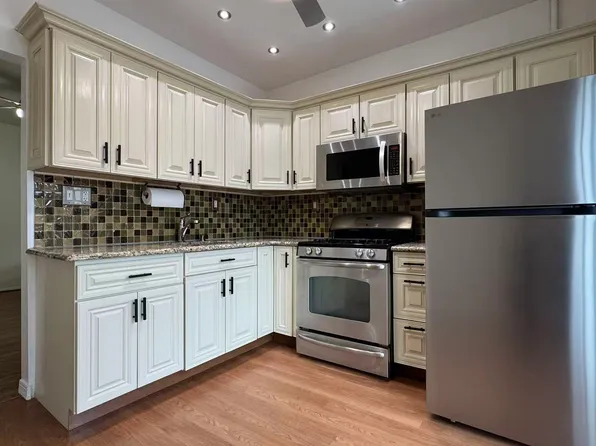 133 Bay 25th St APT 2, Brooklyn, NY 11214