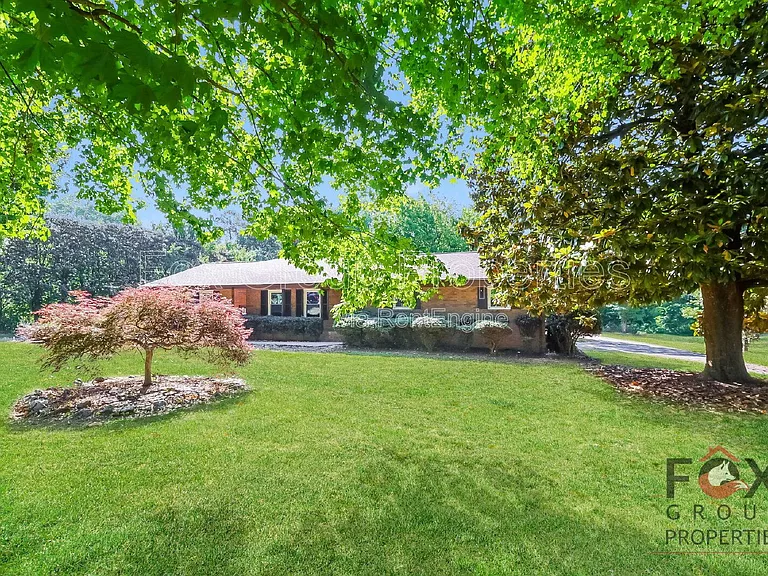 2049 Charlotte Hwy — Photo 1