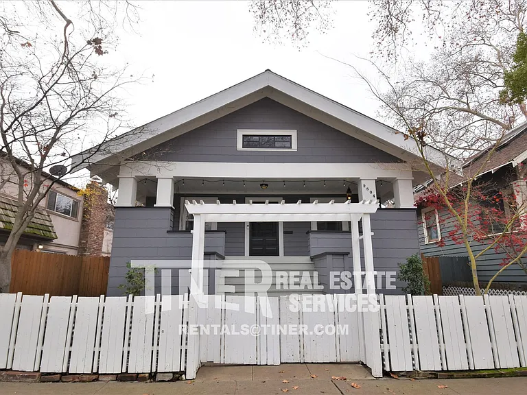 2804 F St — Photo 1