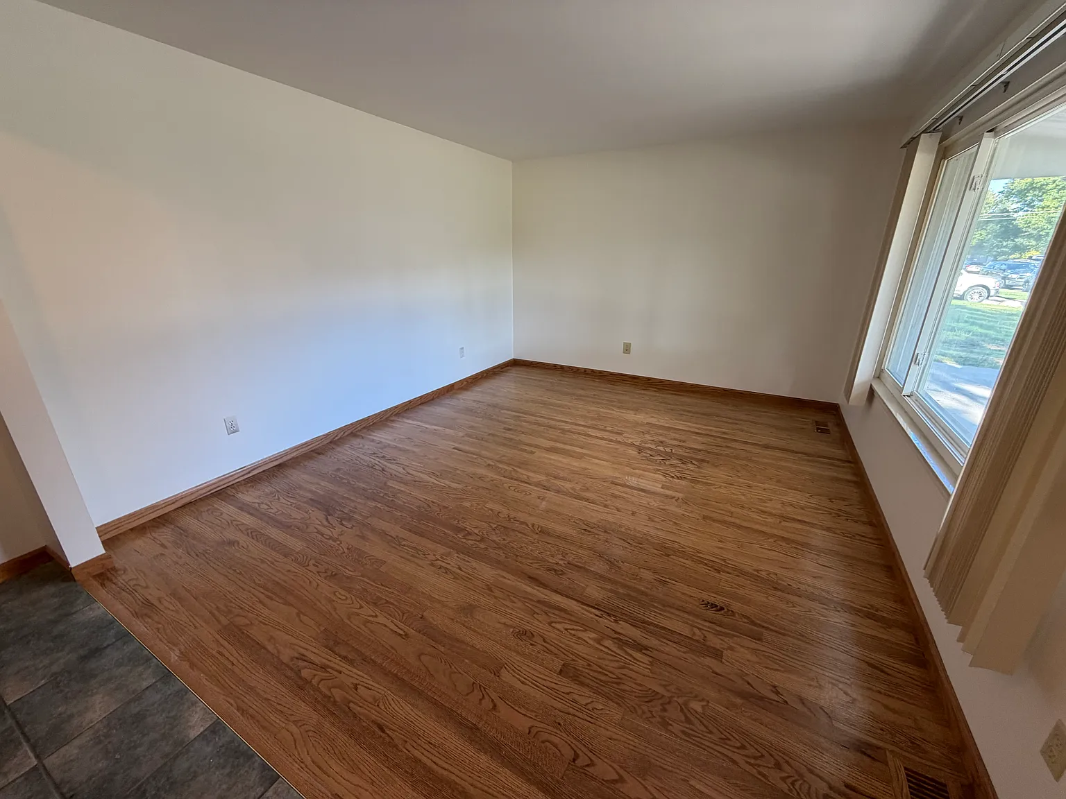 3 bed, 2206 sqft, $2,875 — Photo 4