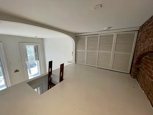 Rented by R New York | media 10