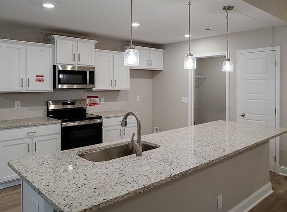5th image of 2150 Ireland Way Lot 35